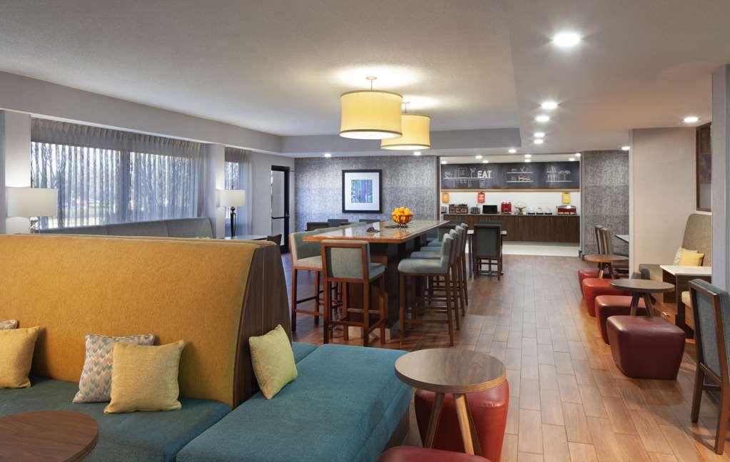 Hampton Inn Hotel Atlanta-Southlake Мороу Ресторант снимка